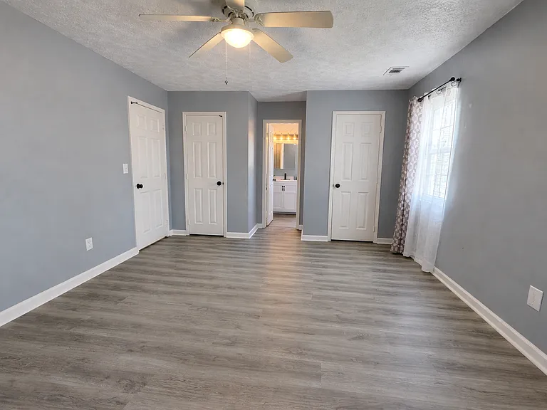 Upper floor - 1st Master bedroom