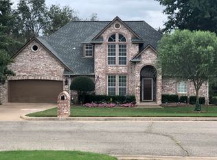 215 Woodview Ln, Sapulpa, OK 74066