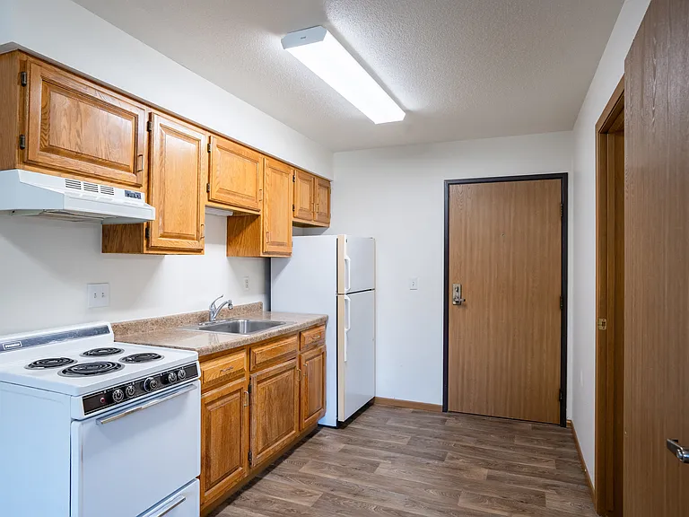 Fargo, ND Brownstone Apartments | Kitchen