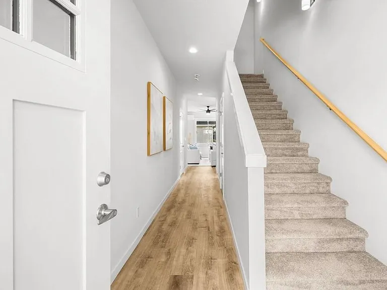 8807 N Dwight Ave — Photo 12