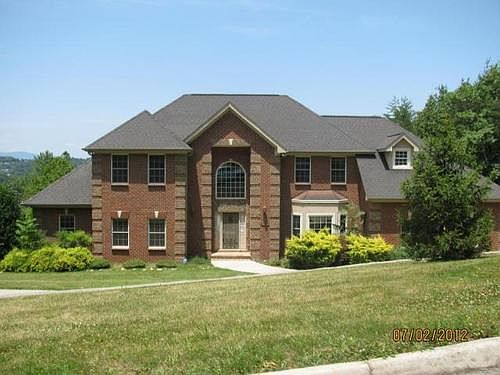 1st image of 5936 Paddington Ct