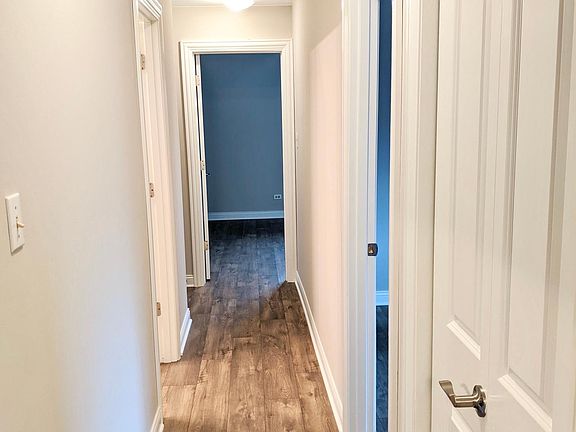 3rd image of 10417 Mansfield Ave APT 3S