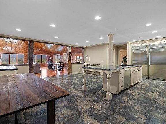 32nd image of 1020 Thomas Rd