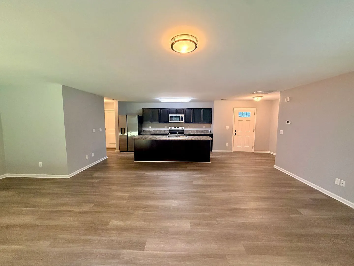 Well Maintained 4BR/2.5BA Home Minutes from Uptown — Photo 4