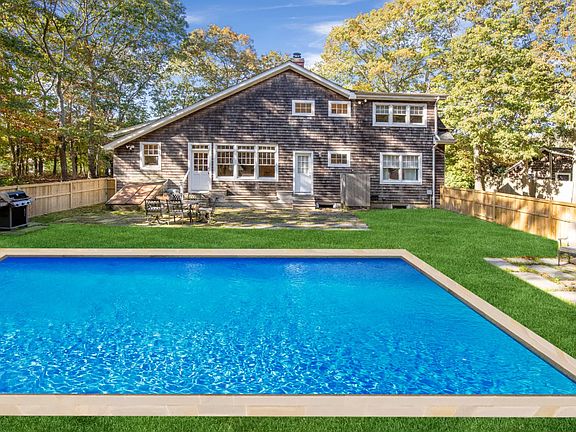 3rd image of 1011 Bridgehampton Sag Harbor Tpke