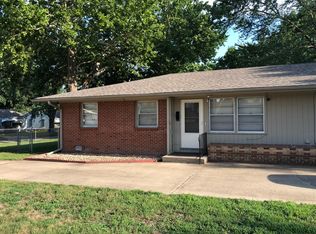 2113 SW Jewell Ave, Topeka, KS 66611