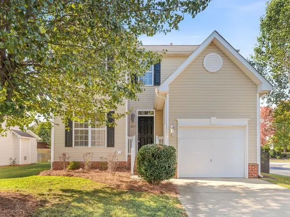 3837 Parkway Vista Dr, High Point, NC 27265
