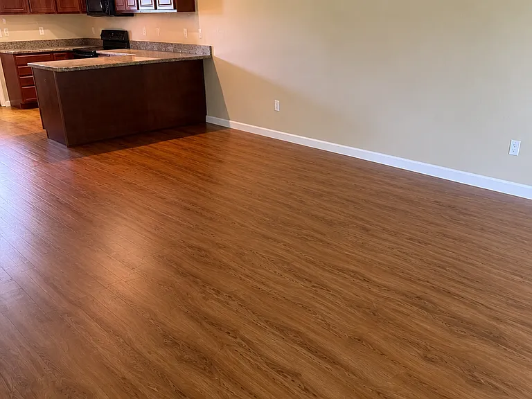1210 Stonington Dr — Photo 6