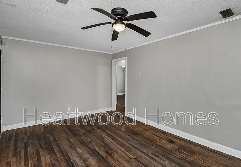 3300 Margrave Rd #B — Photo 5