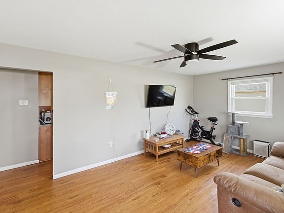 4th image of 455 N 33rd St