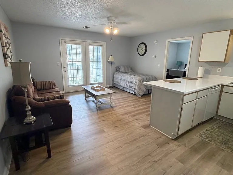 Arlington Apartments — Photo 36