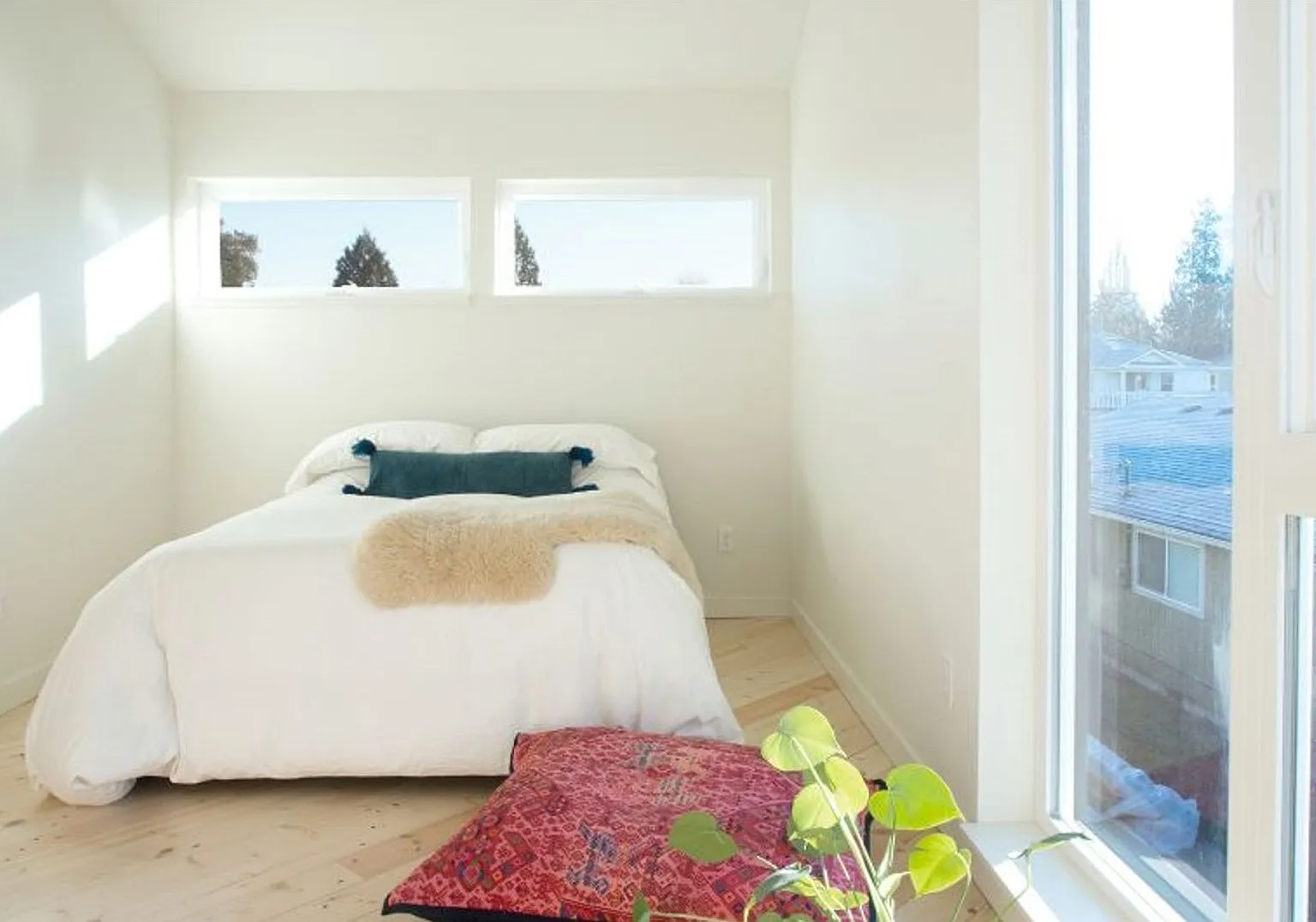 N Commercial — Photo 2