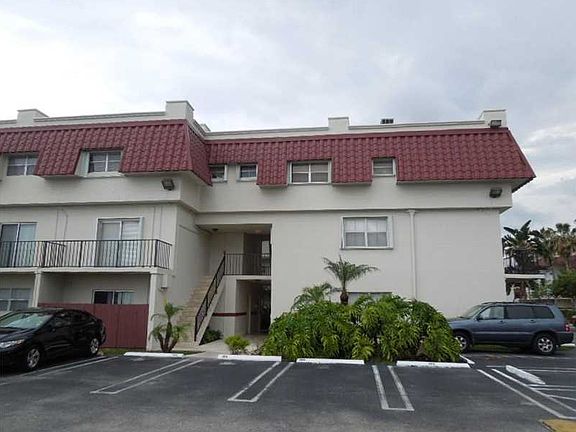 3rd image of 8600 SW 67th Ave #921