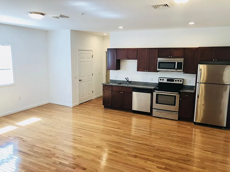 Open Floor Plan!