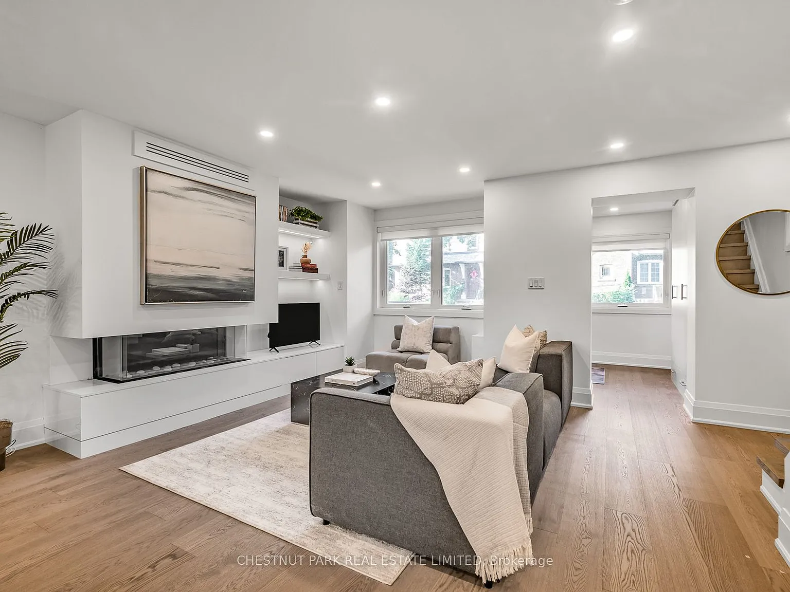 3 bed, $5,700 — Photo 3