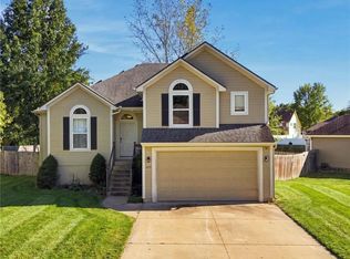 609 S Kisner Cir, Independence, MO 64056