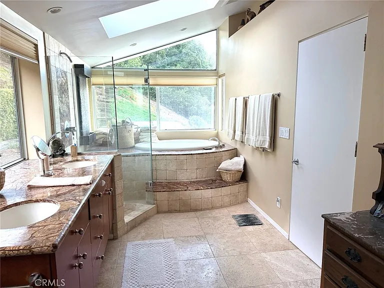 7 Southfield Dr — Photo 22