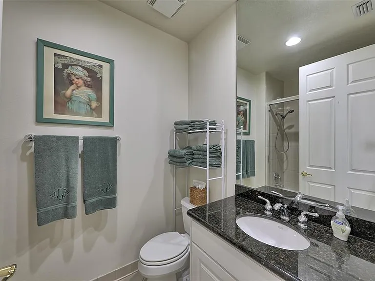 10 Papaya St #305 — Photo 22
