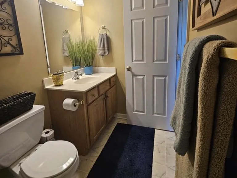 113 Lakeside Dr — Photo 6
