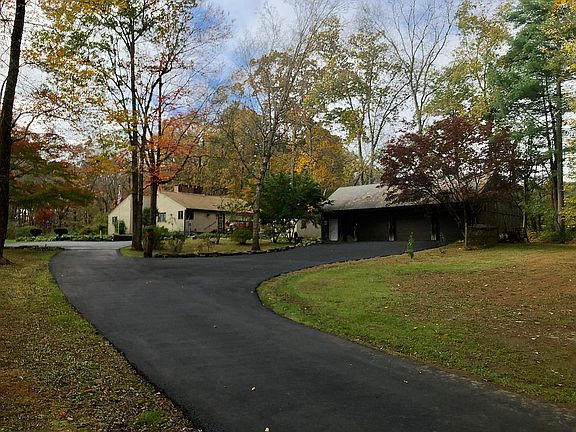 House and Garage view