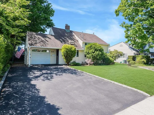 50 Saddler Lane, Levittown, NY 11756