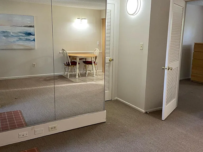 548 Ocean Blvd #8 — Photo 6