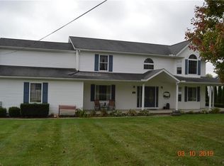 5594 River Rd, Madison, OH 44057