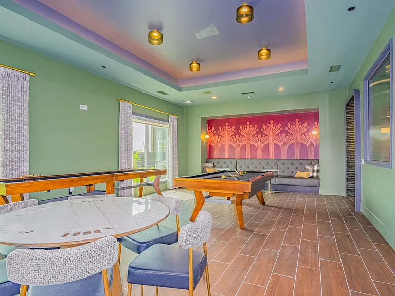 Range Vista — Photo 14