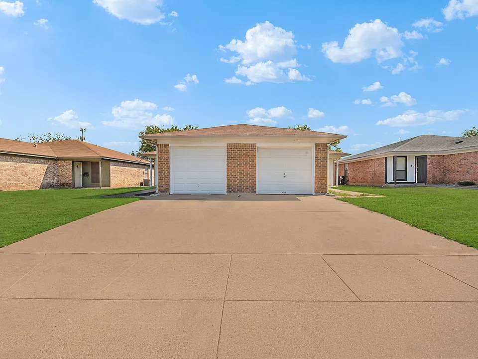 3723 Hulen Park Cir