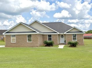 2371 Glen Lawrence Rd, Cowarts, AL 36321