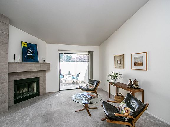 4th image of 1018 E Chilton Dr