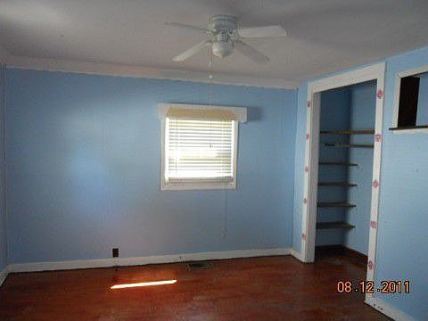 4th image of 239 N 14th St