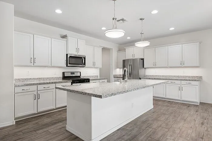10445 E Tesla Ave — Photo 6