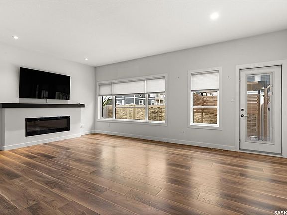 3rd image of 3960 Green Falls Dr #128
