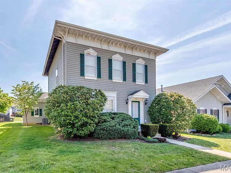 110 Hawks Haven Dr — Photo 2