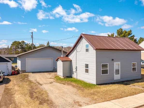 25 4th Ave, Angora, MN 55782