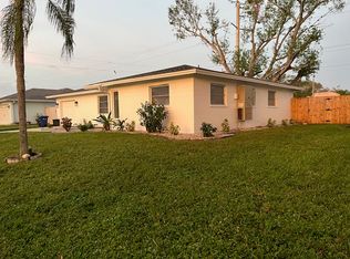 6619 Roxbury Dr, Sarasota, FL 34231