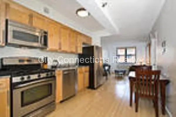 Rented by City Connections Realty | media 30