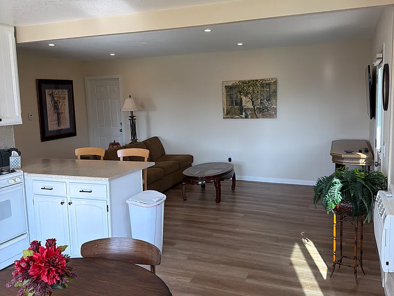 11000 E Woodbridge Rd — Photo 9
