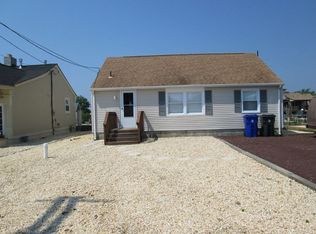 13 Mermaid Rd, Toms River, NJ 08753