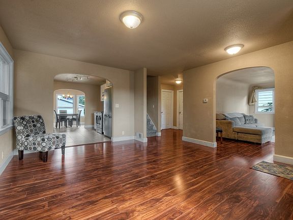 5th image of 6509 Pacific Ave