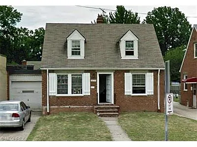 4055 W 140th St photo 1
