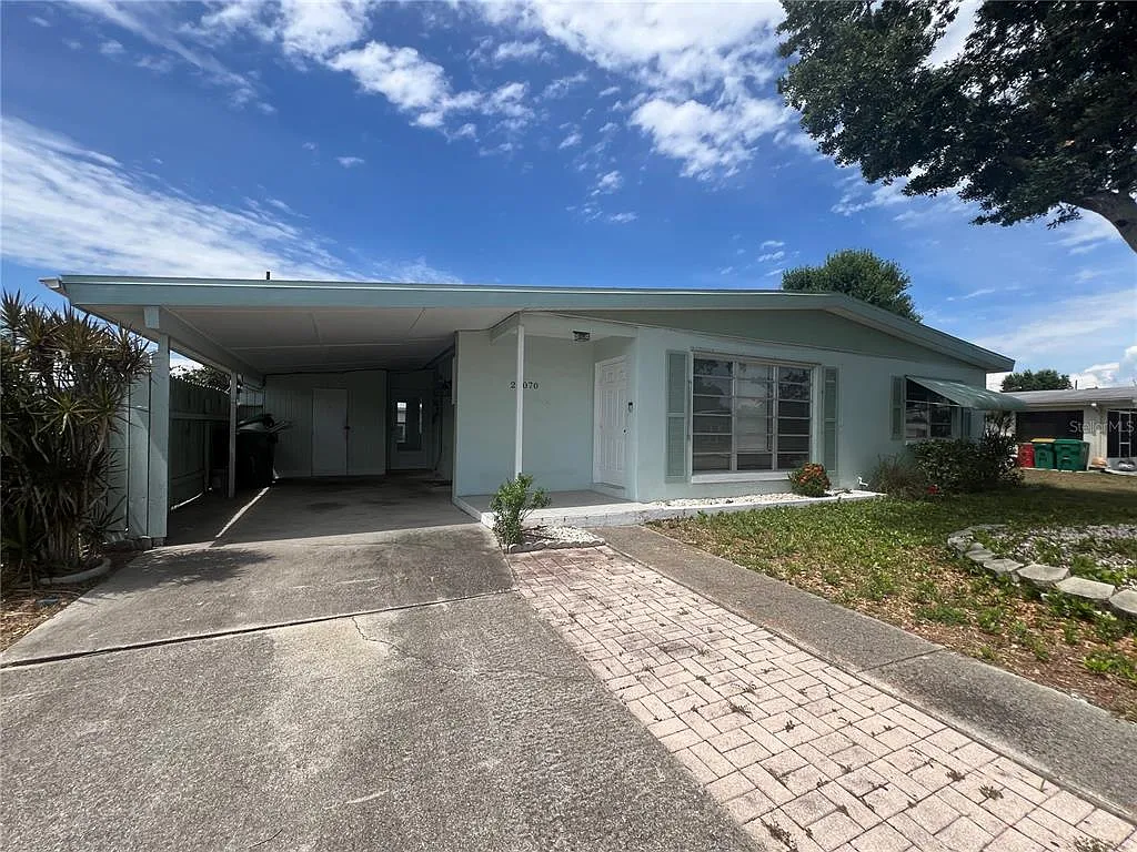 Building Photo - 22070 Gatewood Ave