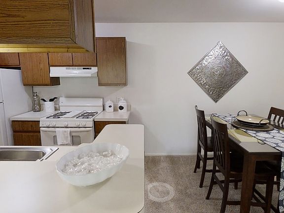 4th image of 24972 Independence Dr #8104
