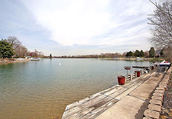3rd image of 23420 W Lake Pl