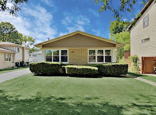 928 Wesley Dr, Park Ridge, IL 60068