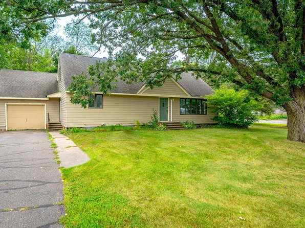 610 Carol Ave, Mora, MN 55051
