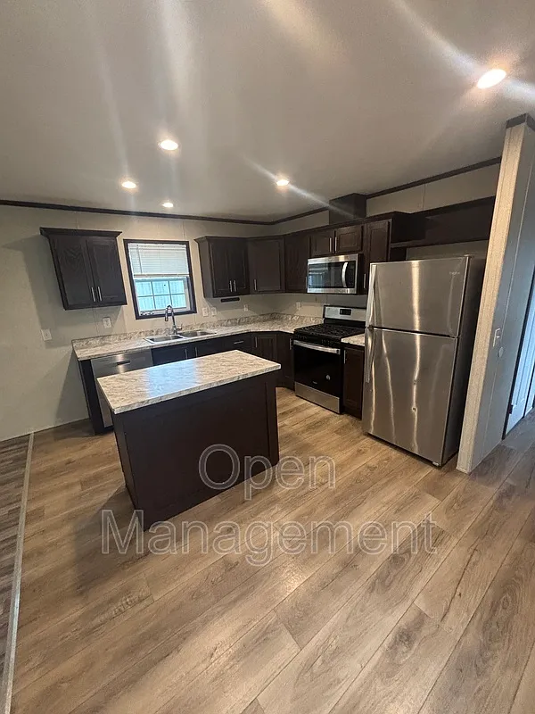 Sun Valley Estates Mobile Home Community — Photo 1