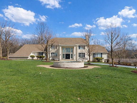 2nd image of 3116 N Greystone Dr