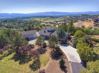 1421 Highcrest Dr, Medford, OR